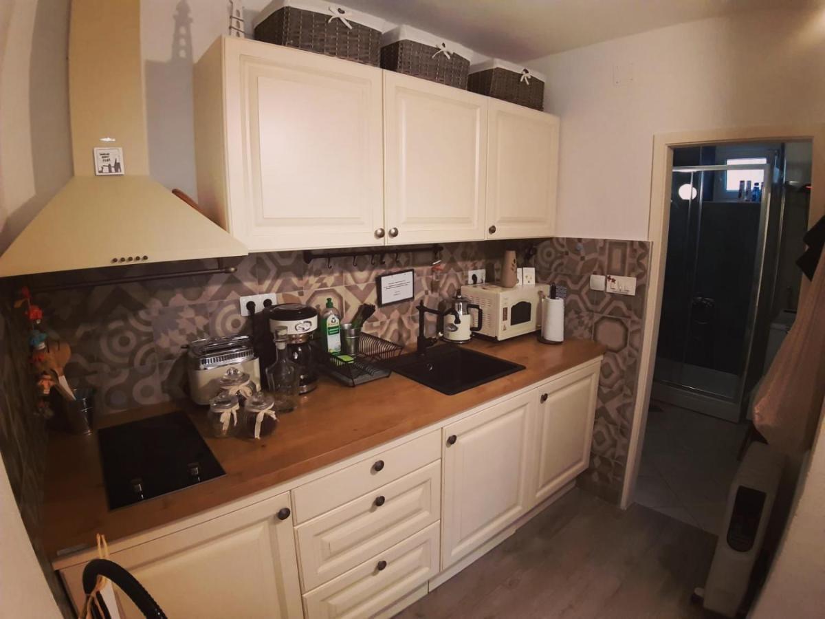 Liza'S Downtown Apartment Χβαρ Εξωτερικό φωτογραφία