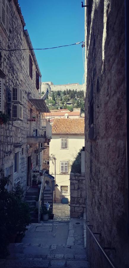 Liza'S Downtown Apartment Χβαρ Εξωτερικό φωτογραφία